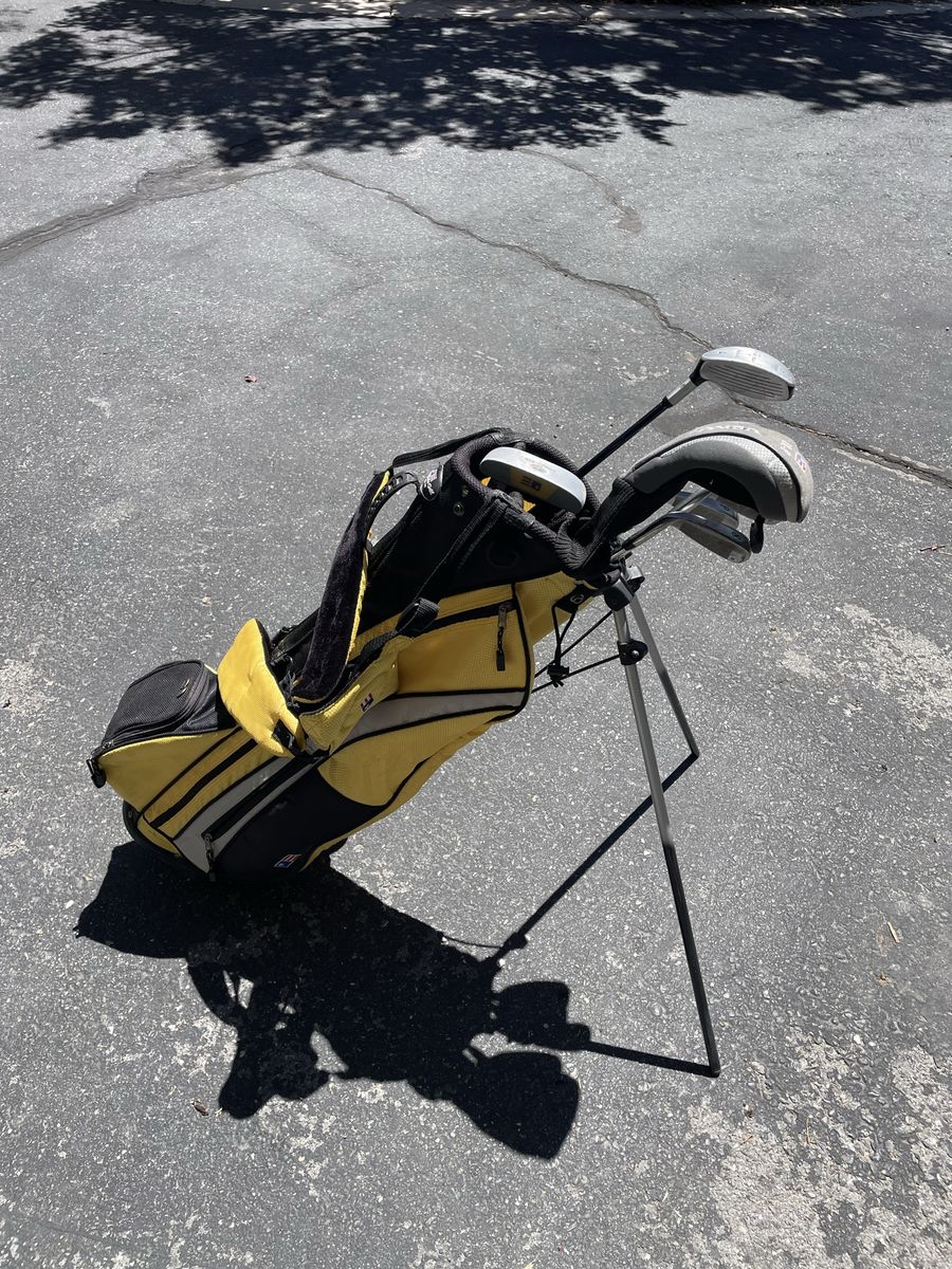 Junior Golf Club Set With Bag