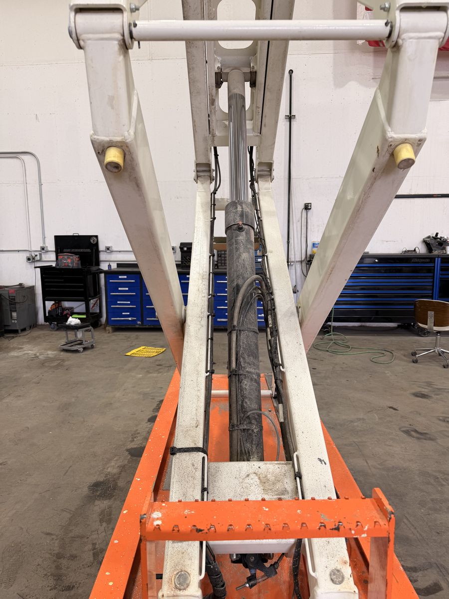 Main image 11