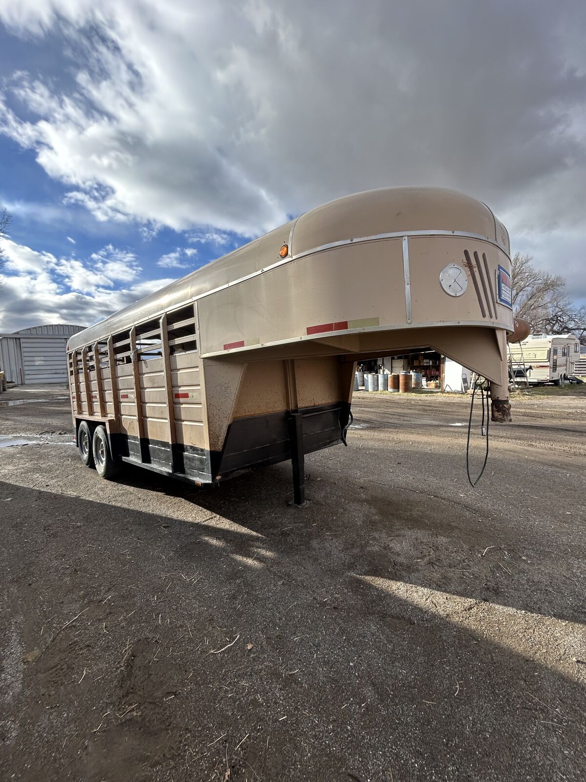 1984 Keifer stock trailer