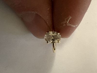 1 Carat Diamond Ring Set on Gold Band Size 4.5