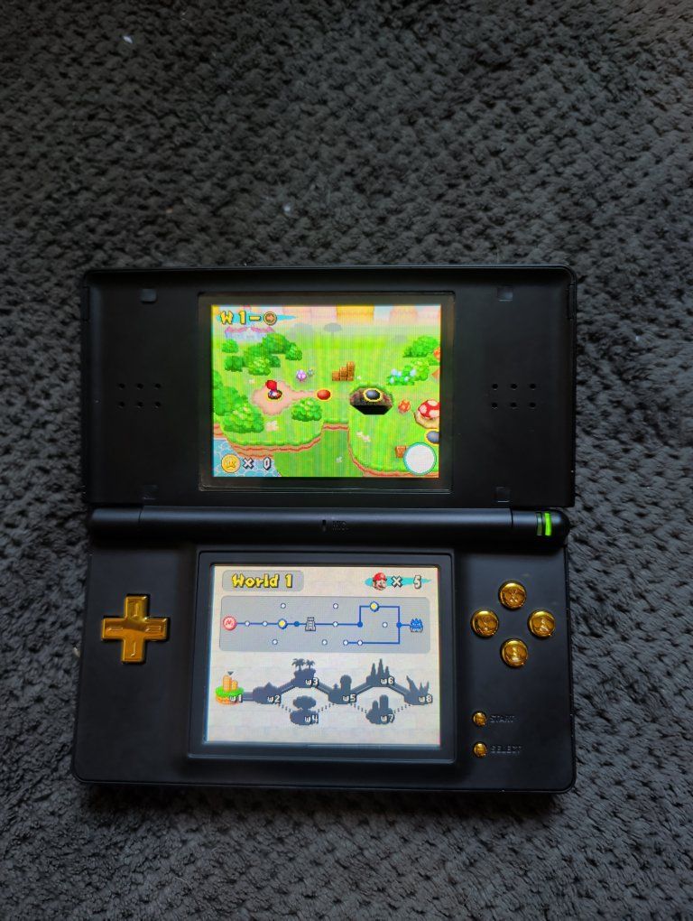 Nintendo DS Lite