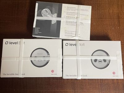 Bluetooth deadbolt