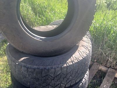 285/70R18