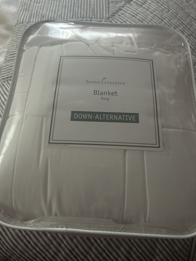 King Down-Alternative Blanket