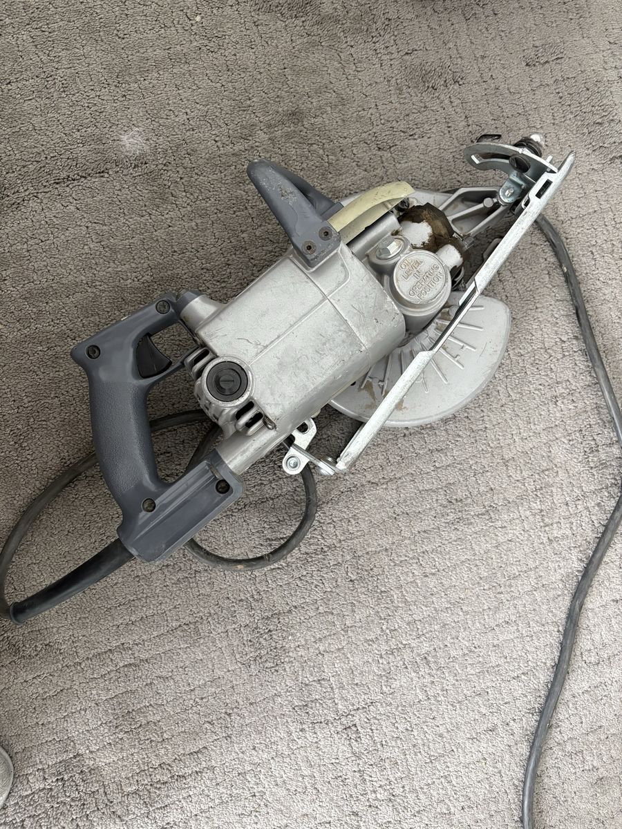 Main image 3