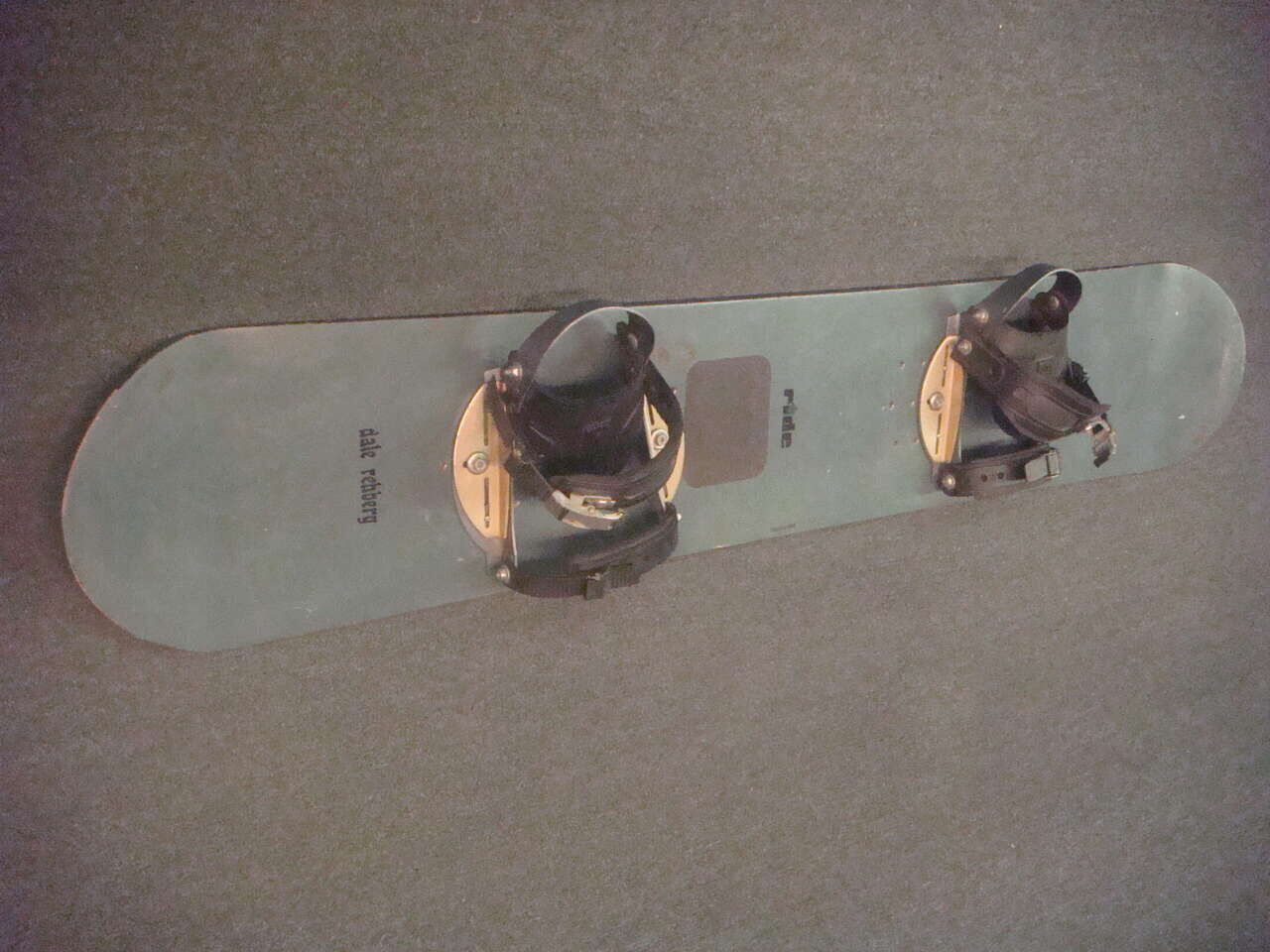 VINTAGE RARE RIDE SNOWBOARD DALE REHBERG PRO MODEL WITH HORSESHOE BASELESS BINDINGS