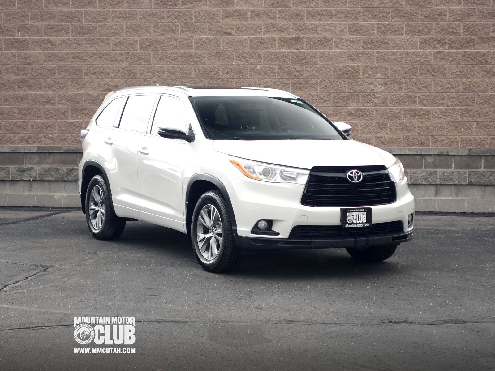 2014 TOYOTA HIGHLANDER XLE