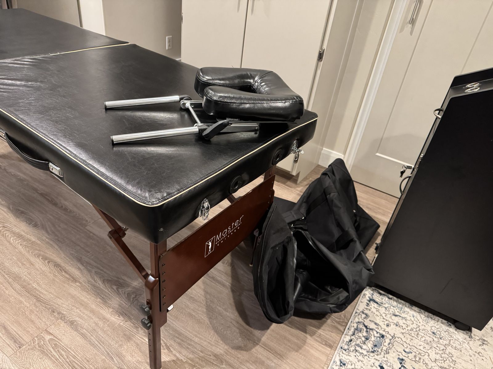 Master Massage Table