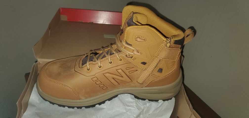 New Balance Calibre EH PR Mid Work Boots Men's Size 10 4E Wheat Xtra Wide Steel Toe