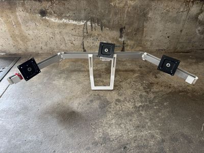 Ergotron Adjustable Triple Monitor Desk Mount Arm Stand Wall Mount 98-009-026 | 45-478-026