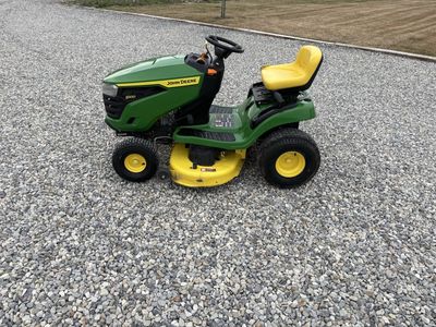 John Deer S100 riding Mower