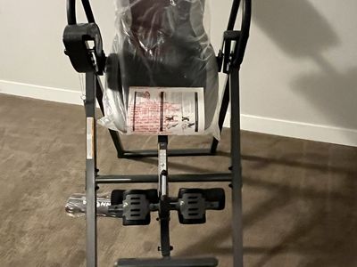 New Innova Inversion Table