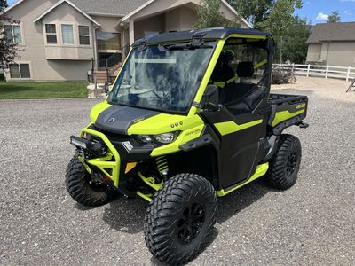 Can-Am Defender XMR