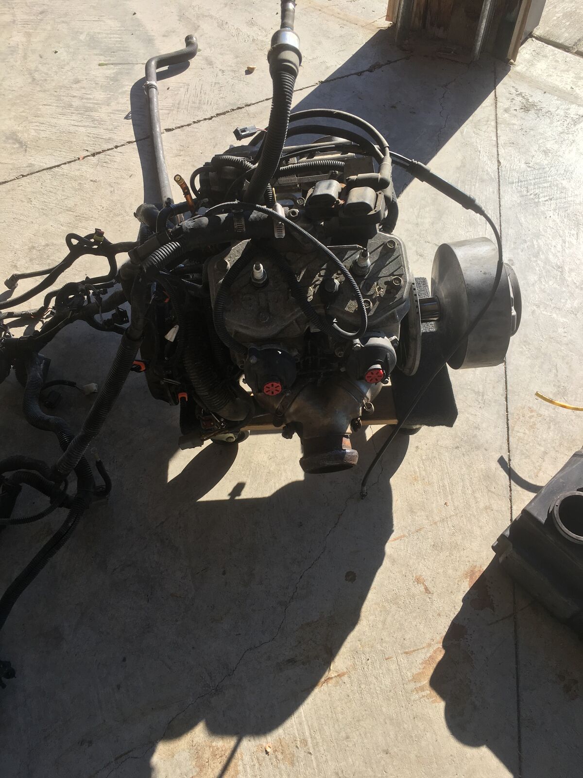 2006 skidoo 600 SDI motor