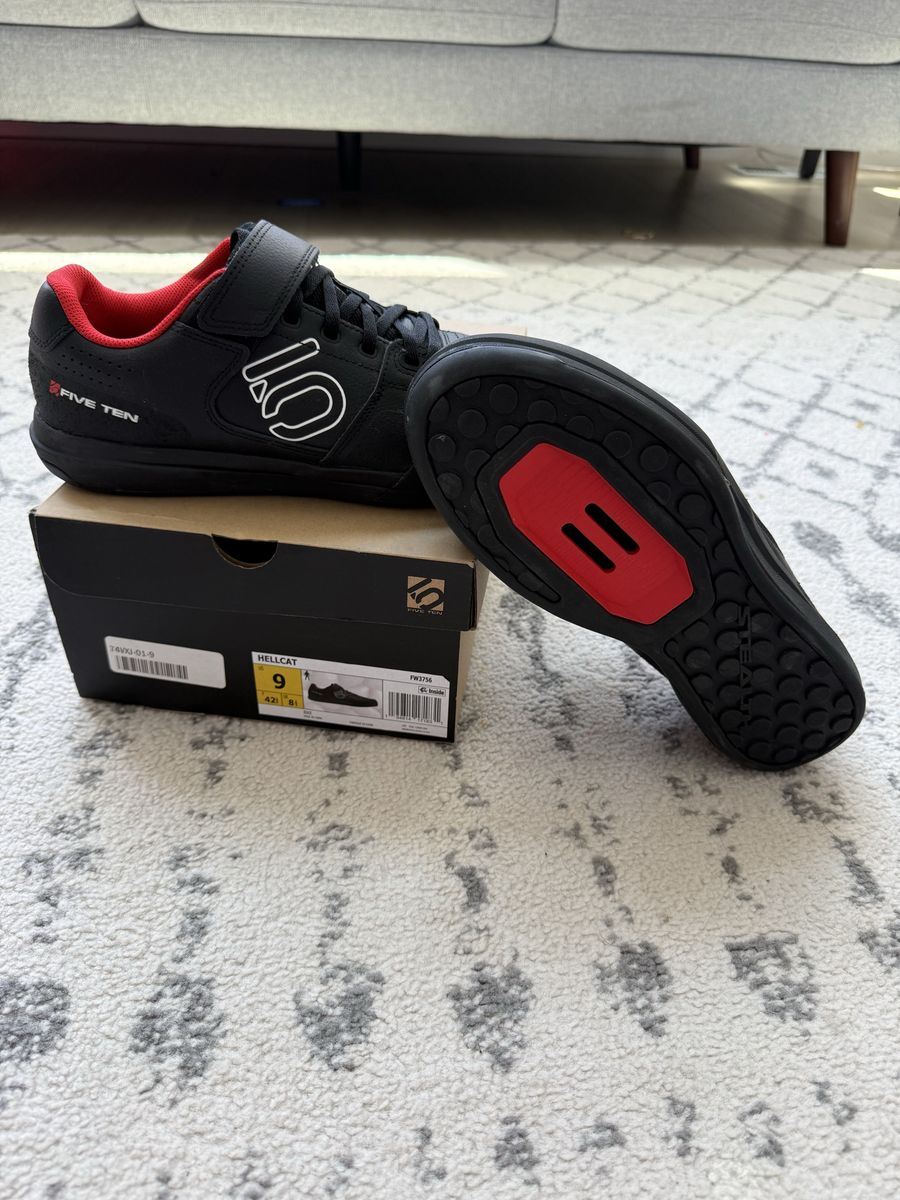 5.10 Adidas Hellcat clipless bike shows