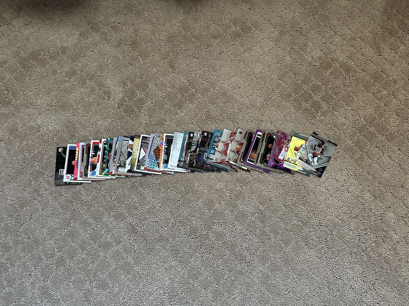 36 NBA rookie cards, wemby, ant, lamelo…