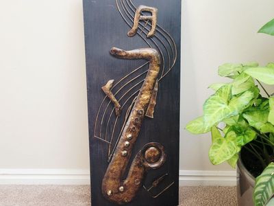 Metal Saxophone Picture