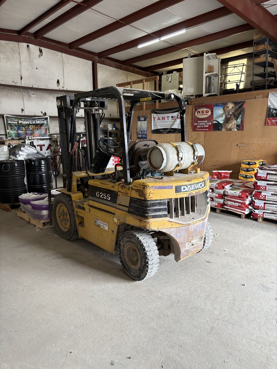 Daewoo G25S LPG Forklift Industrial Warehouse Lift Truck