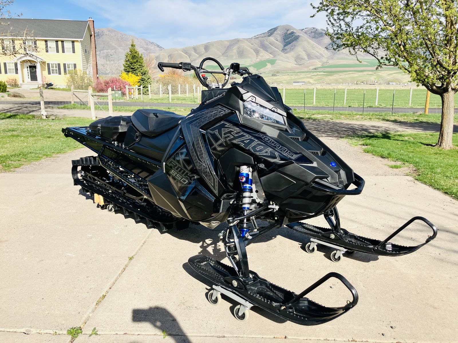 2021 Polaris RMK 850 Khaos 165" Axys