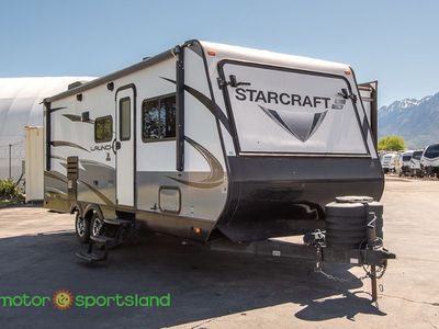 2018 Starcraft Launch 239TBS Center Bath