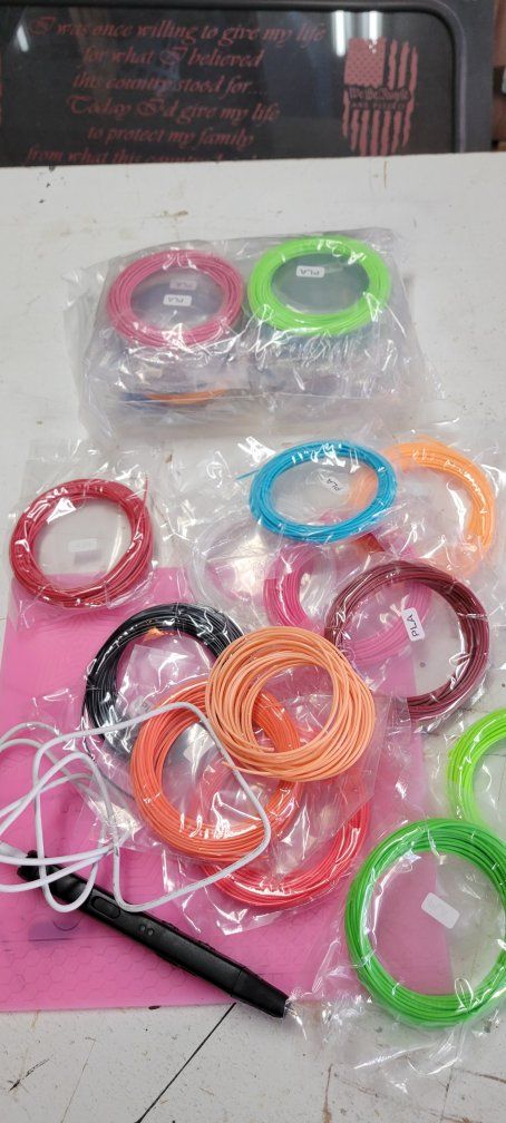 3D Printing Pen & PLA Filament Set - Multi-Color Refills