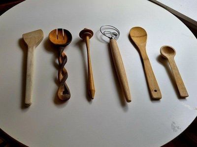 Wooden Utensil Set - 6 Unique Kitchen Tools