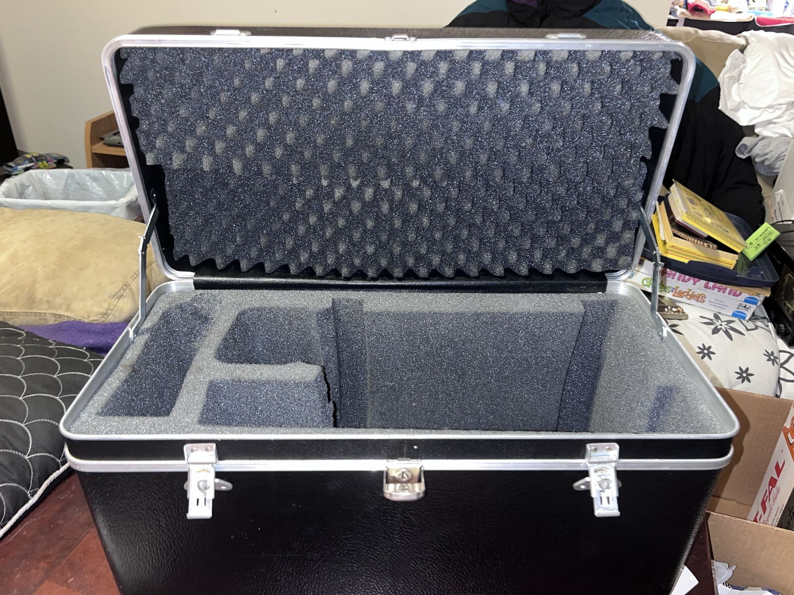 Main image 2