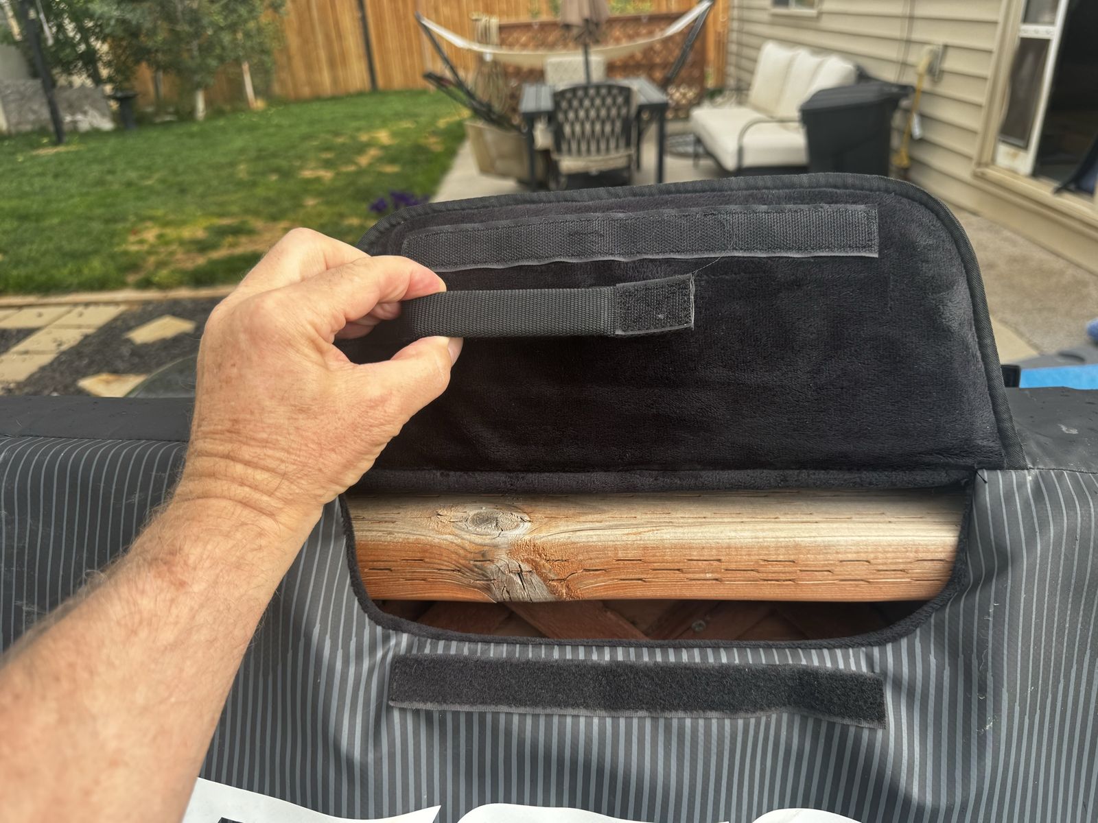 Truck tailgate pad