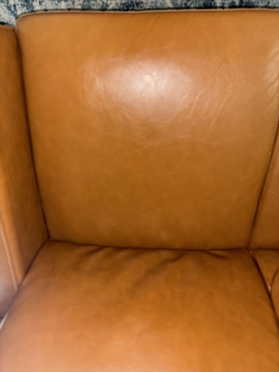 Main image 3