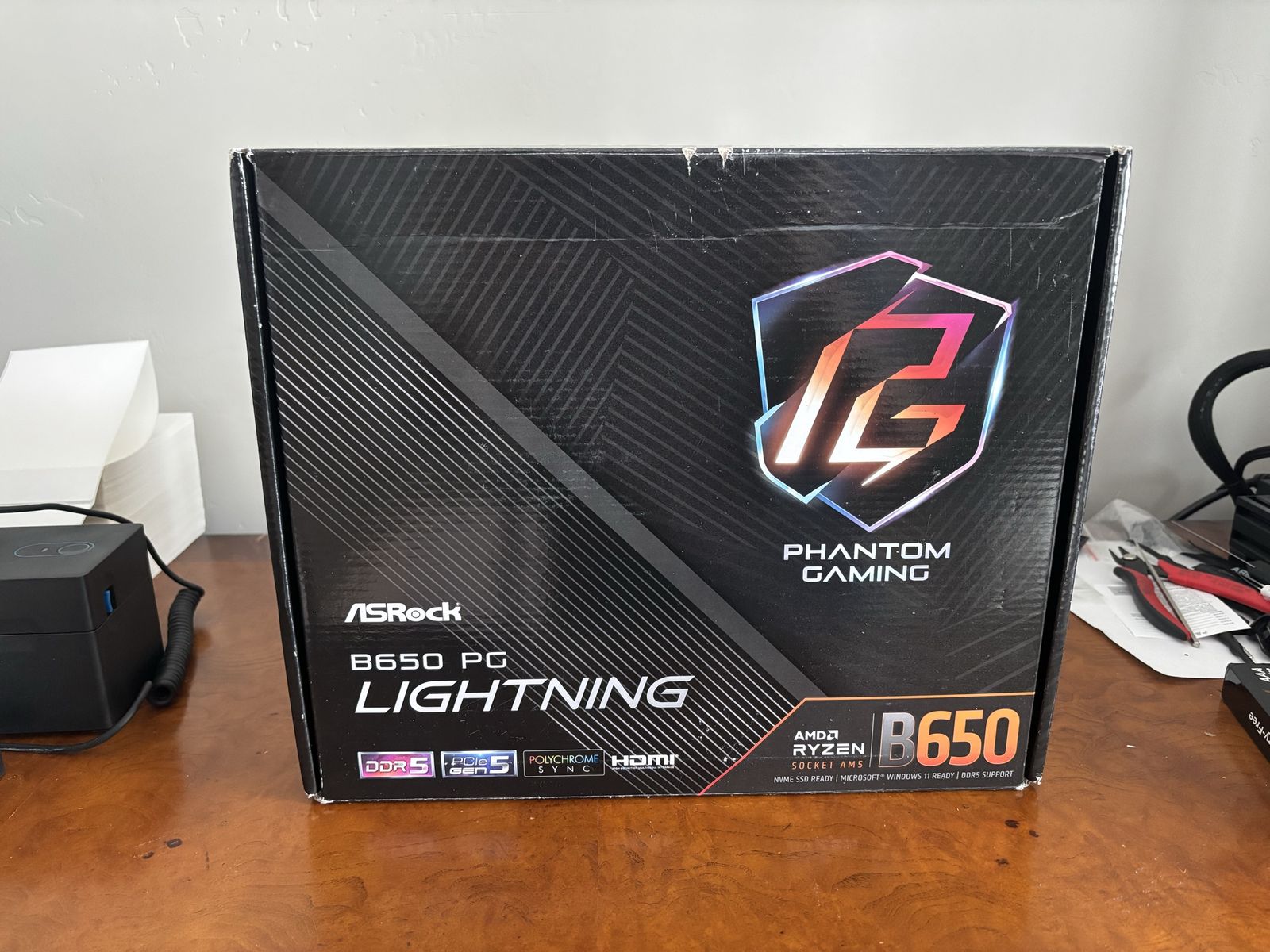 ASRock B650 PG Lightning Motherboard AM5 DDR5