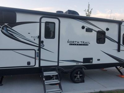 Heartland North Trail Ultra Lite Travel Trailer - Great Condition, Ready for Adventure!