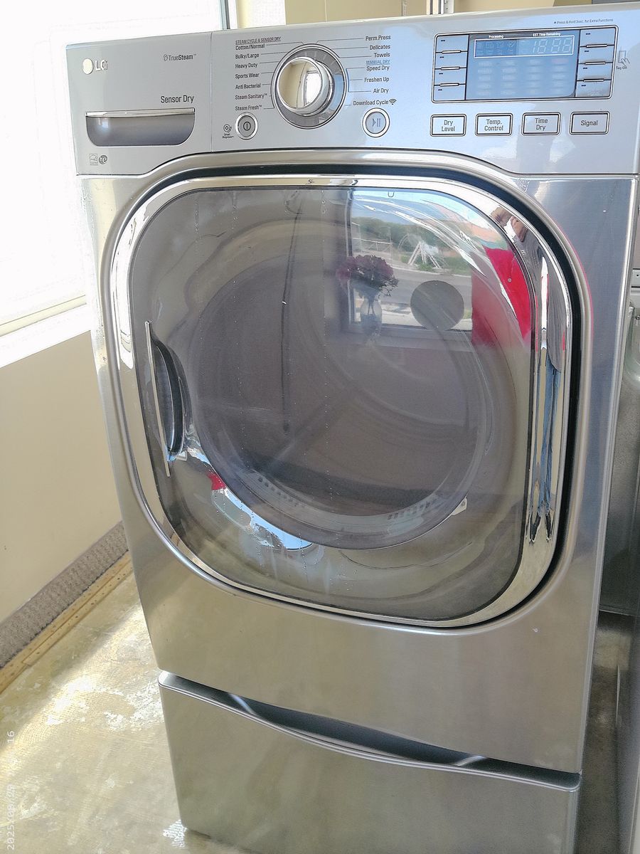Silver Color LG GAS Dryer with Pedestal~90 Day Guarantee