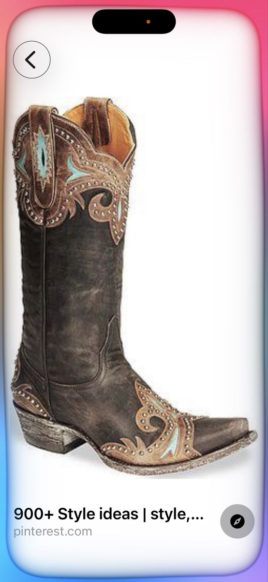 Wanted! Woman’s vintage western boots.$$$