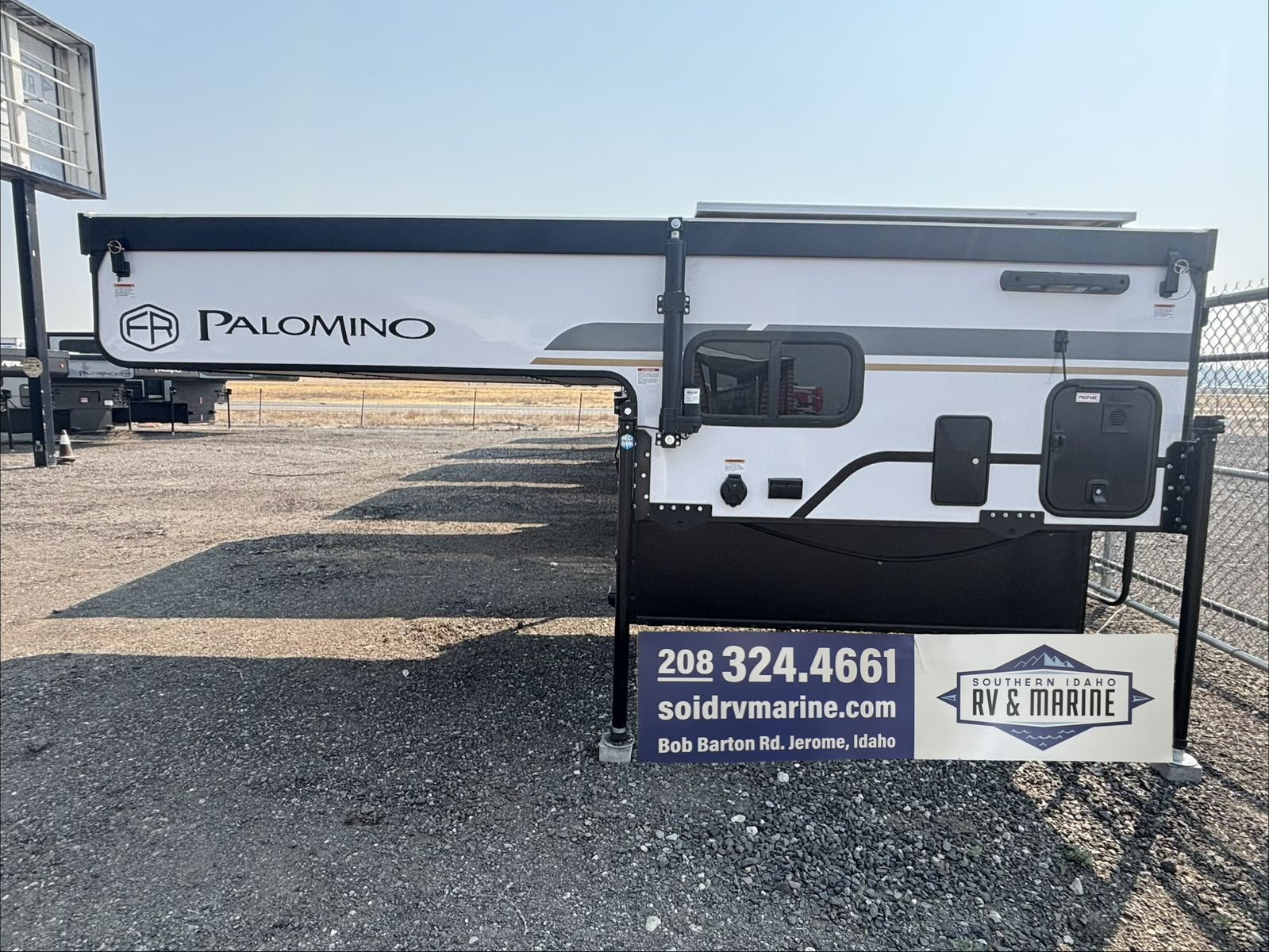 ️ BRAND NEW PALOMINO TRUCK CAMPER SS-500 ️