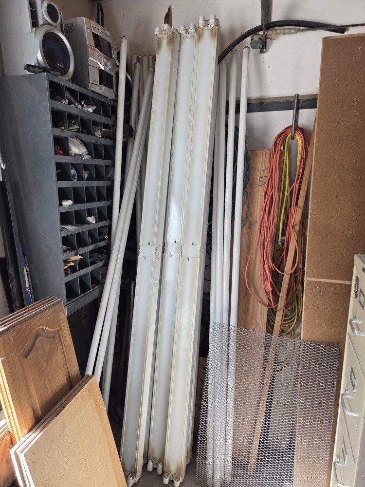 8' Fluorescent Lights