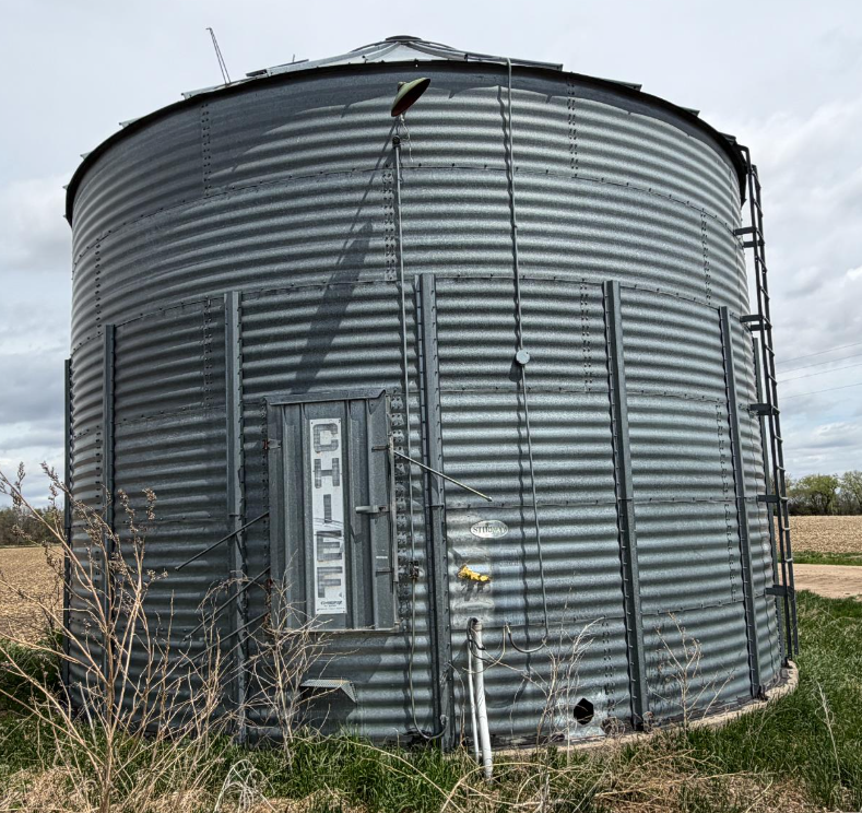 Grain bin
