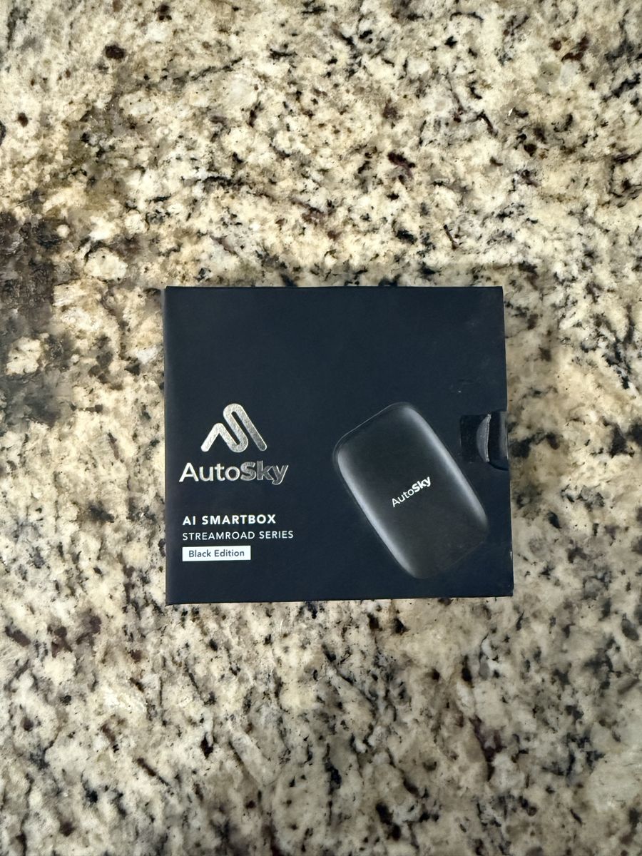 Witeless Apple CarPlay AutoSky AI Smartbox Streamroad Series Black Edition Car Media Player