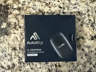 Witeless Apple CarPlay AutoSky AI Smartbox Streamroad Series Black Edition Car Media Player