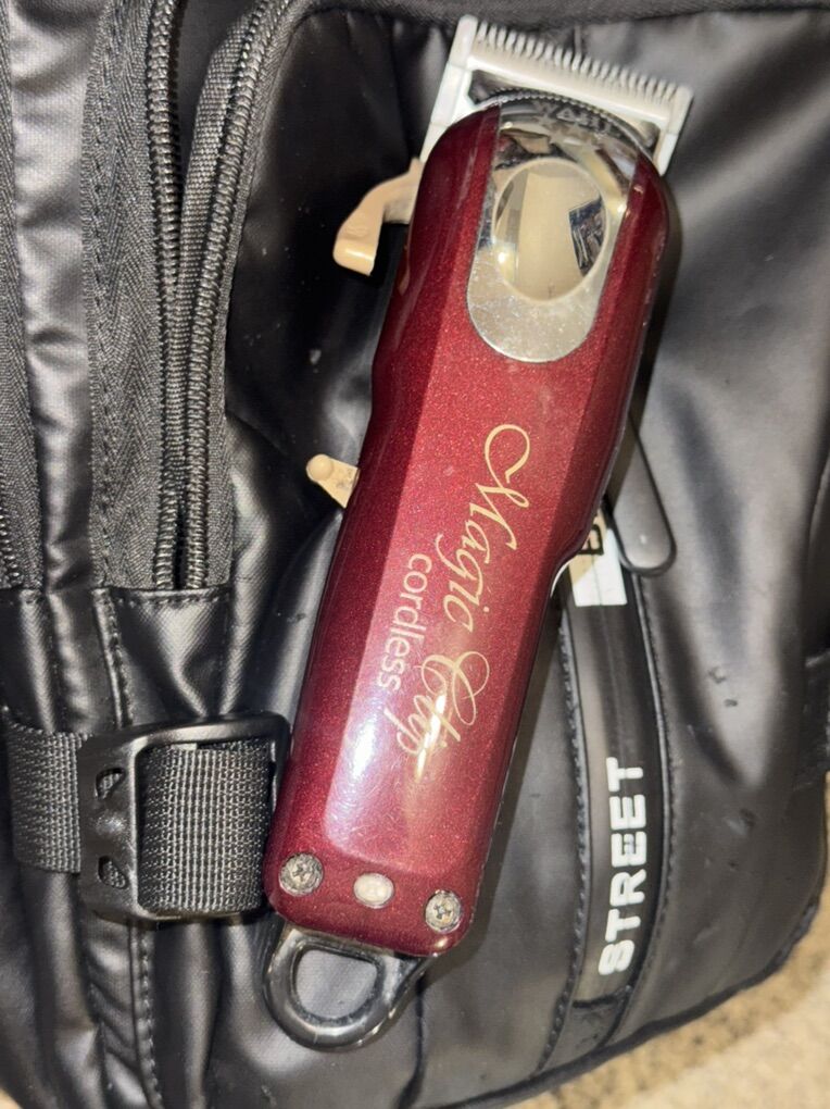 Wahl Cordless Magic Clippers And T Blade Detalier