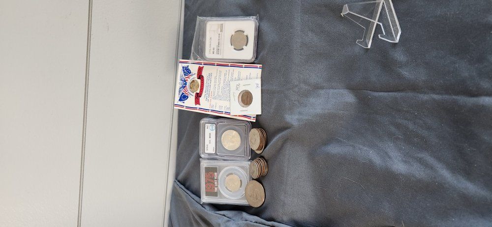 1776 - 1976 Patriotic Coin Dollar Half Dollar Quarter Dollar Cent Bundle