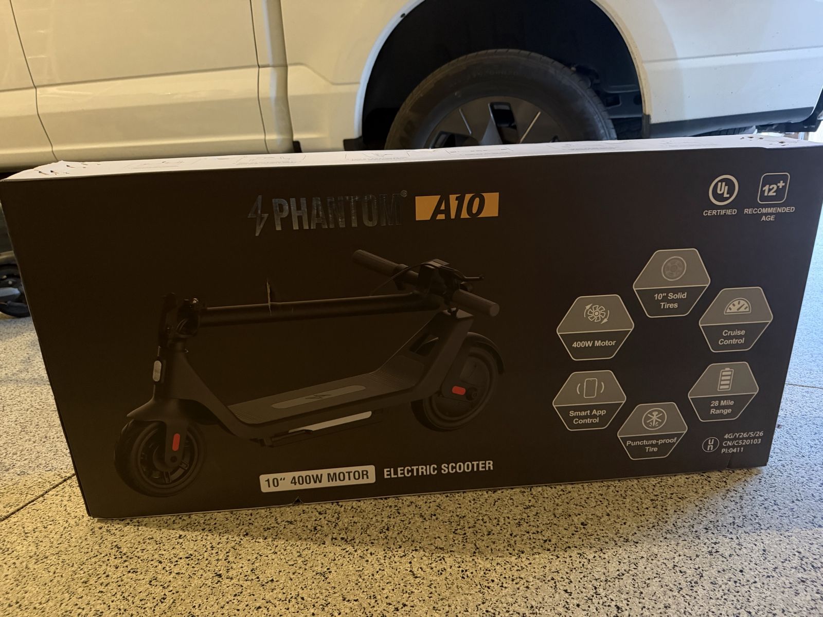 Phantom A10 400W Electric Scooter - 10" Solid Tires, 28 Mile Range