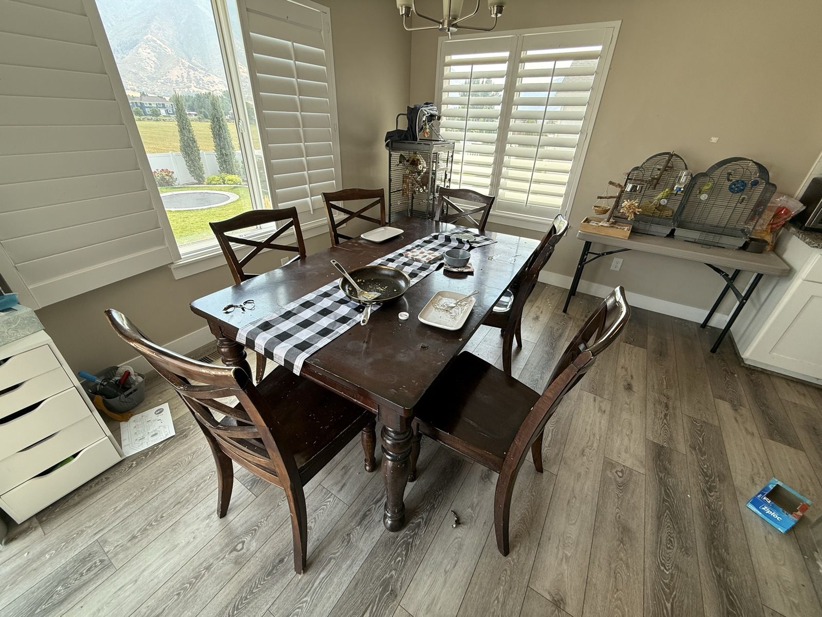 Dinning Room Table Cafe Color
