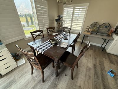 Dinning Room Table Cafe Color