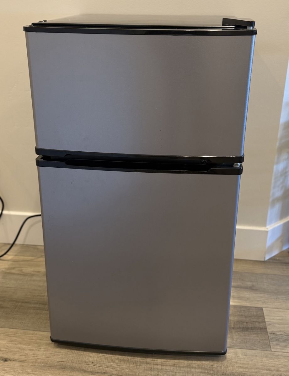 Mainstays 3.2 cu ft 2-Door Compact Refrigerator with Freezer, Stainless Steel Mini Fridge