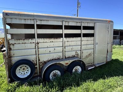 CM Horse Trailer