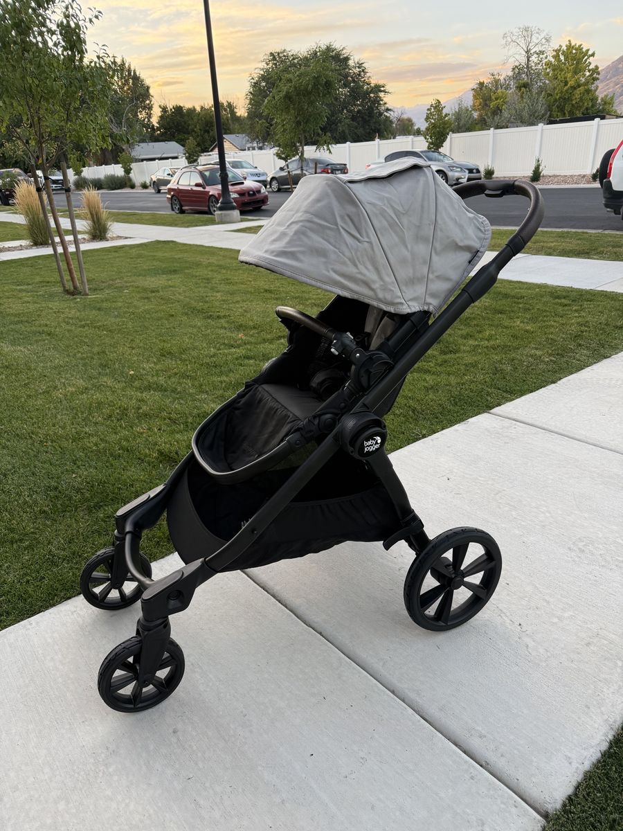 New Baby Jogger City Select 2 Stroller