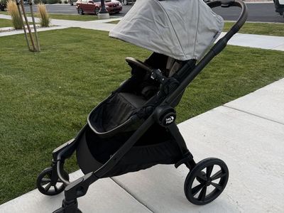 New Baby Jogger City Select 2 Stroller