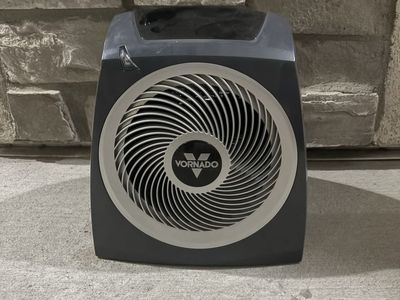 Vornado Heater/Fan - Whole Room Air Circulator, Gray - Used