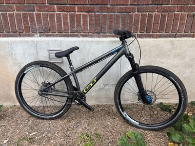 GT La Bomba Dirt Jumper Bike 26” Black/Yellow - Used Excellent Condition