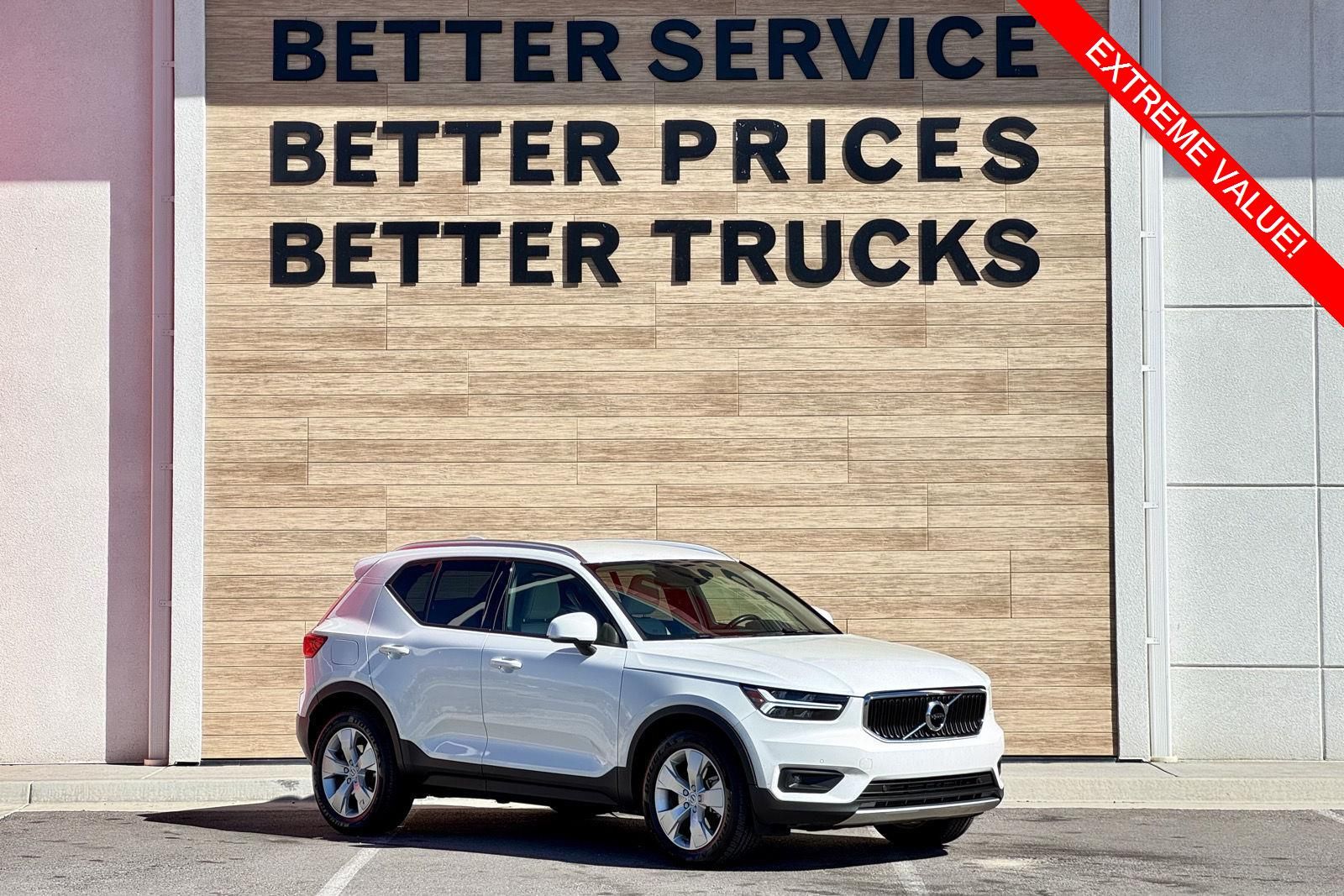 2021 Volvo XC40 T5 Momentum